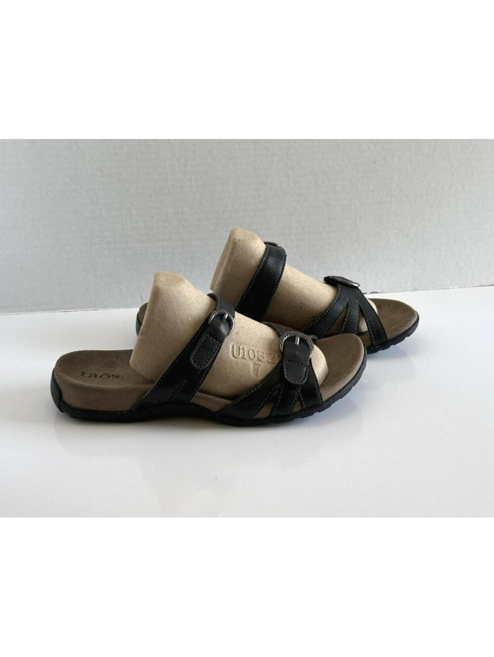 Taos Reward Slide Sandals Women's Size 7 Black Leather Slip On Casual Comfort
